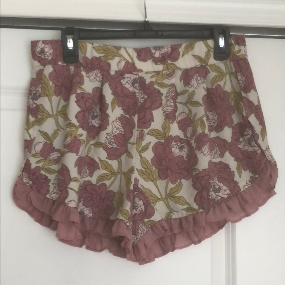 Leith Floral Print Ruffle Shorts